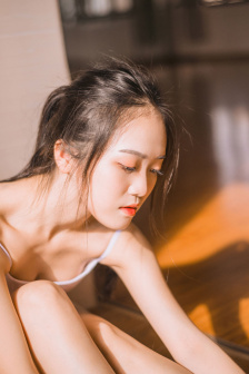 韩国电影漂亮的女邻居在线观看